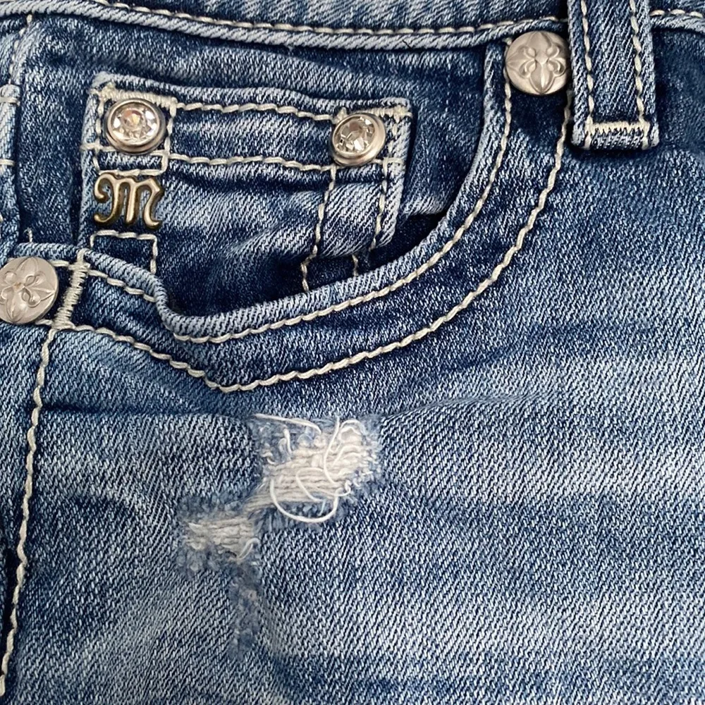 Miss Me Signature Denim Jean Cut Off Distressed Mini Jean Shorts size 27 - Image 2