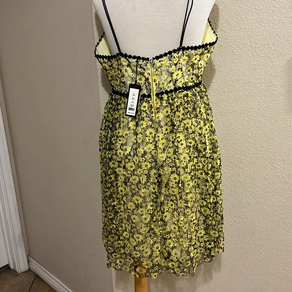 Romeo And Juliet Couture Women's Size Large Yellow Black trim Lacy Dress NWT - Image 6
