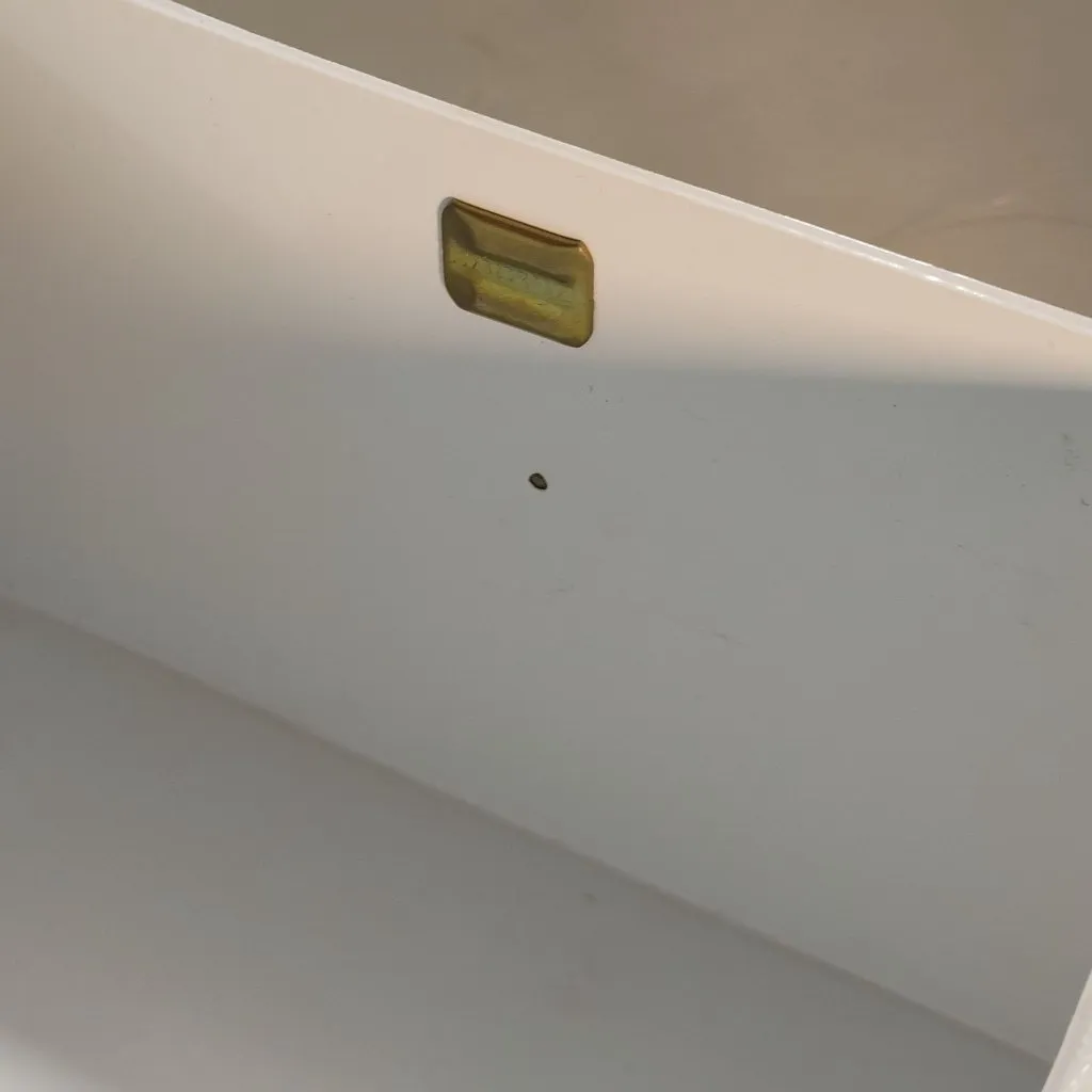 MCM Vinyl Handbag Vintage 1950s White Red Turn Lock Closure Handle Storage Case - Image 15