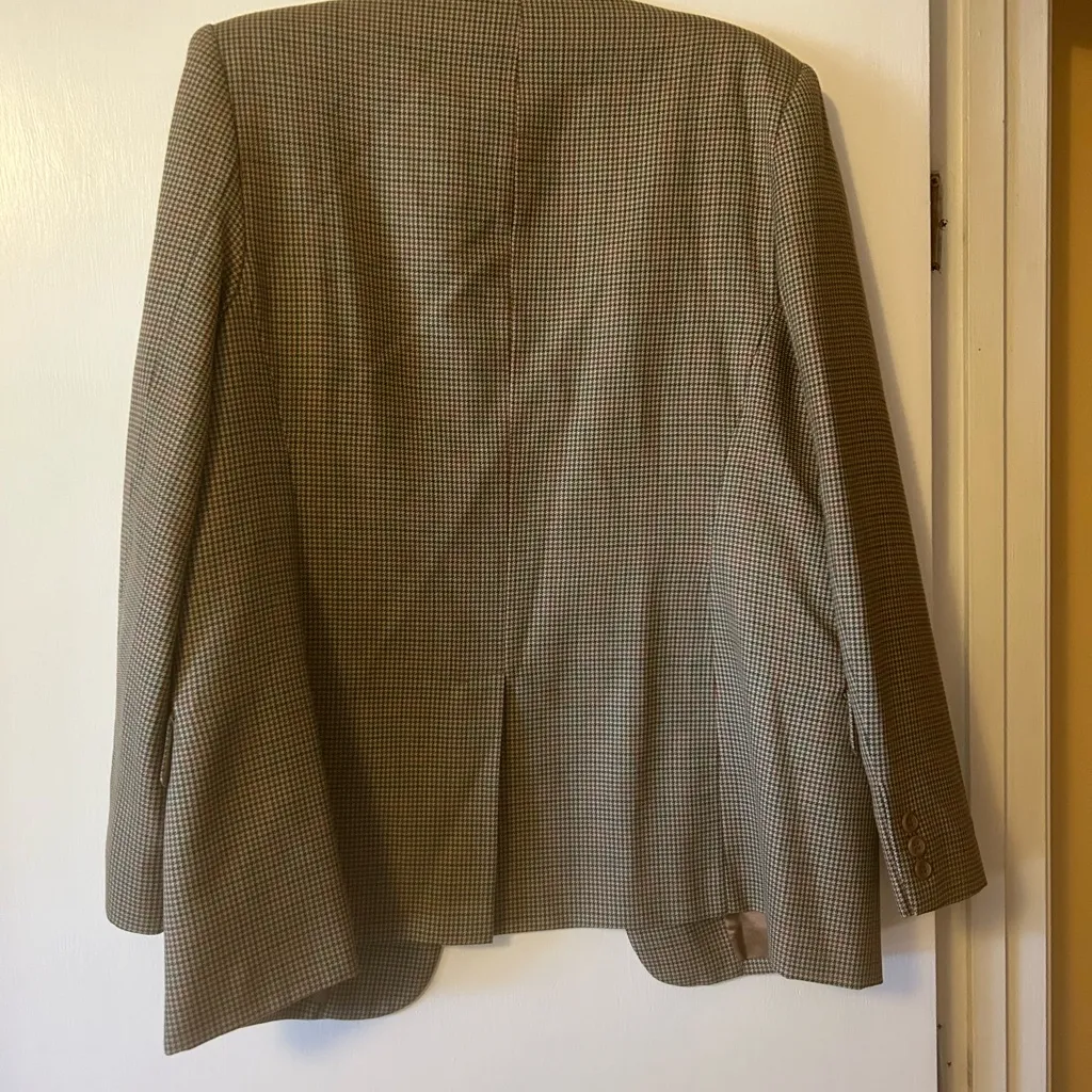 Vintage women’s Pendleton jacket. Size 14. Used in good condition. - Image 5