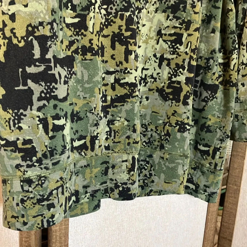 FINAL MARKDOWN Westbound Green Camouflage pullover xl - Image 7