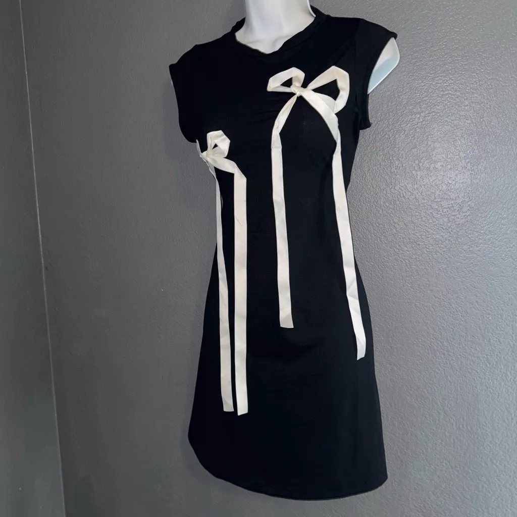 Cider Cute Black Short Sleeve Mini Dress w White Ribbon Bows Womens Medium - Image 5