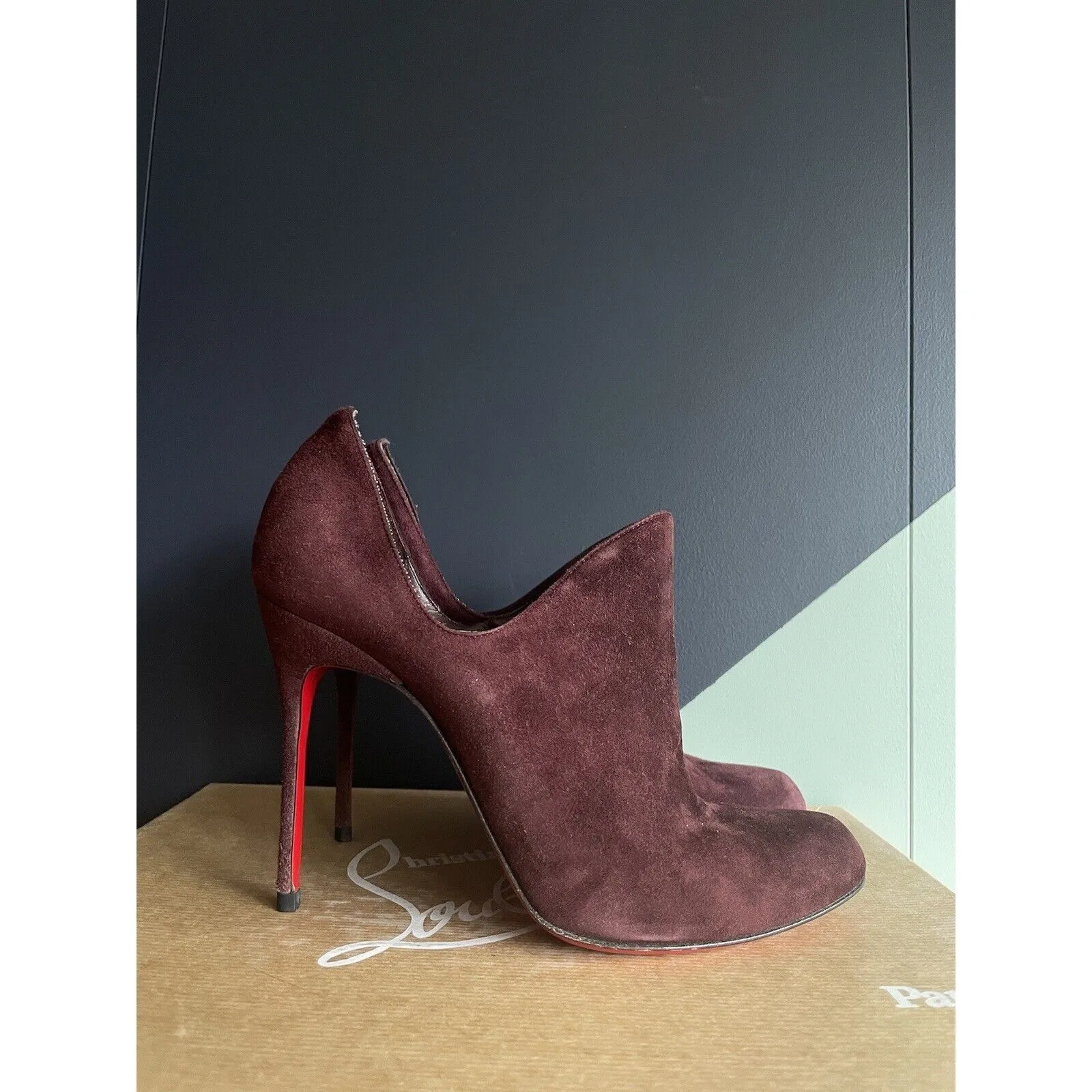 Christian Louboutin Duegueclina 100 Veau Velours Booties, Plum, Size 37 - Image 6
