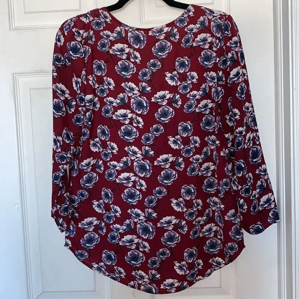 Hinge Floral Top  - Image 2