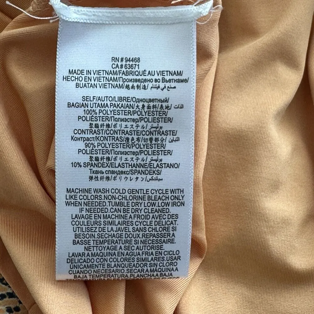 BCBGMAXAZRIA L Women's animal print Tiered Ruffle Dress Smoked Waist - Image 8