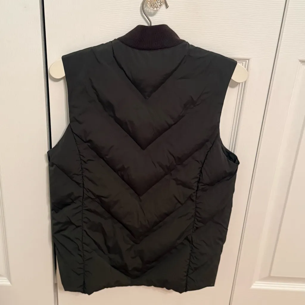 Athleta Inlet Olive Green Down Vest - Image 3