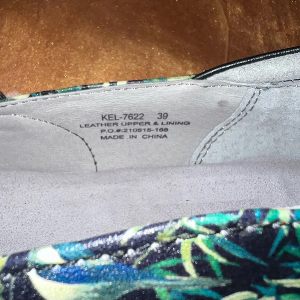 Alegria Kelly leather clogs Bamboo green tropical plants and birds size 9 - Image 10