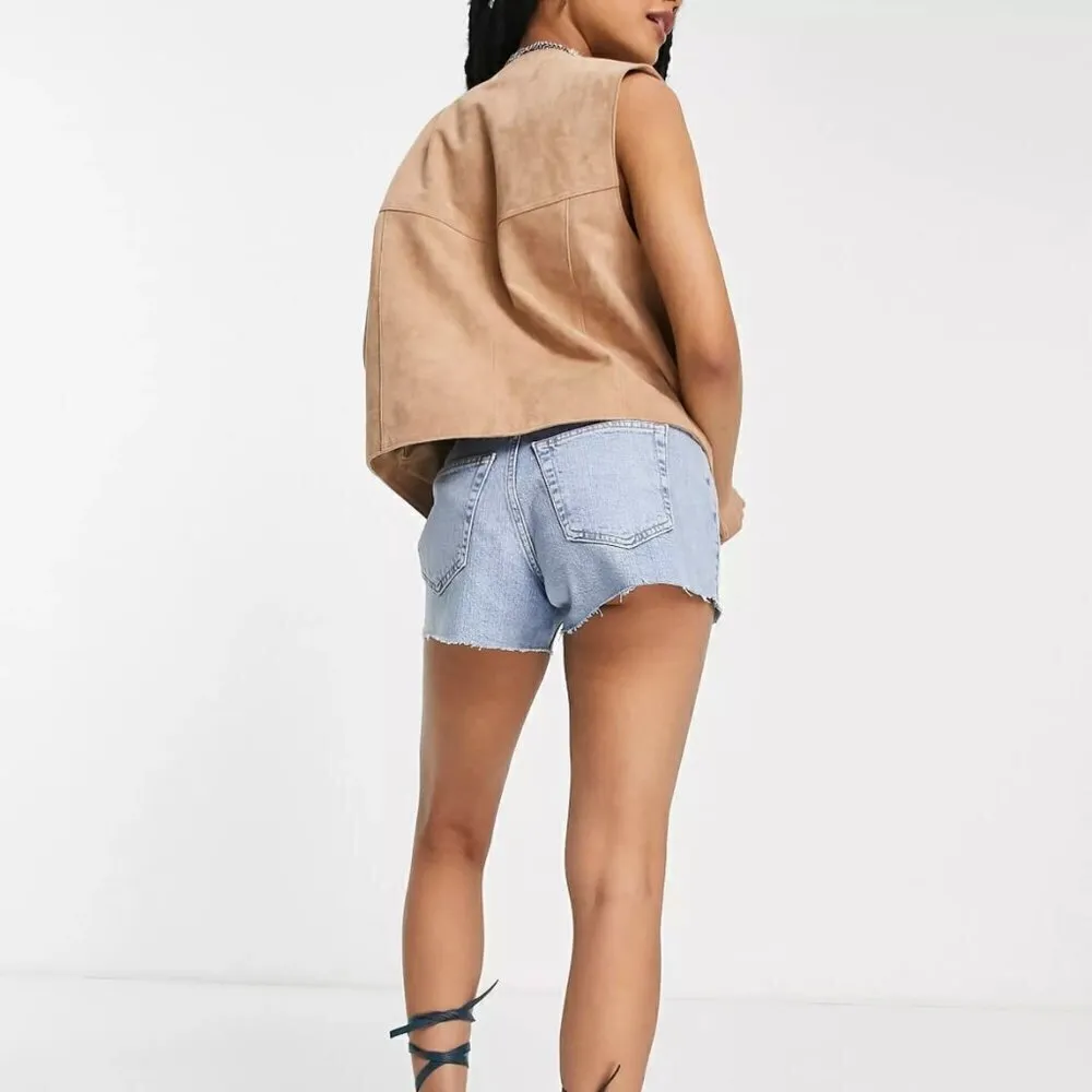 TopShop Denim Comfort Stretch Mom Shorts in Bleach Blue Size 2 Petite NWT - Image 3