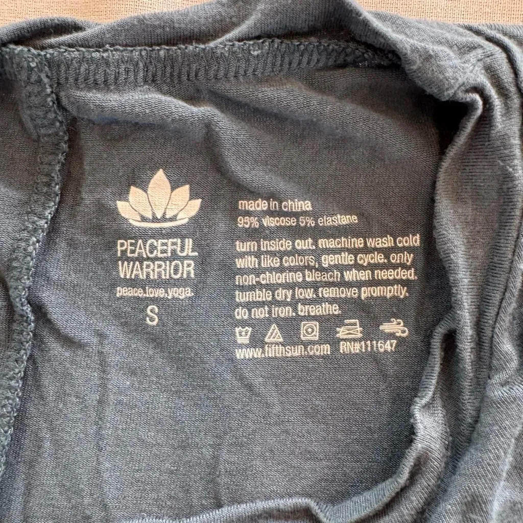 Navy/Teal Graphic T - Image 3