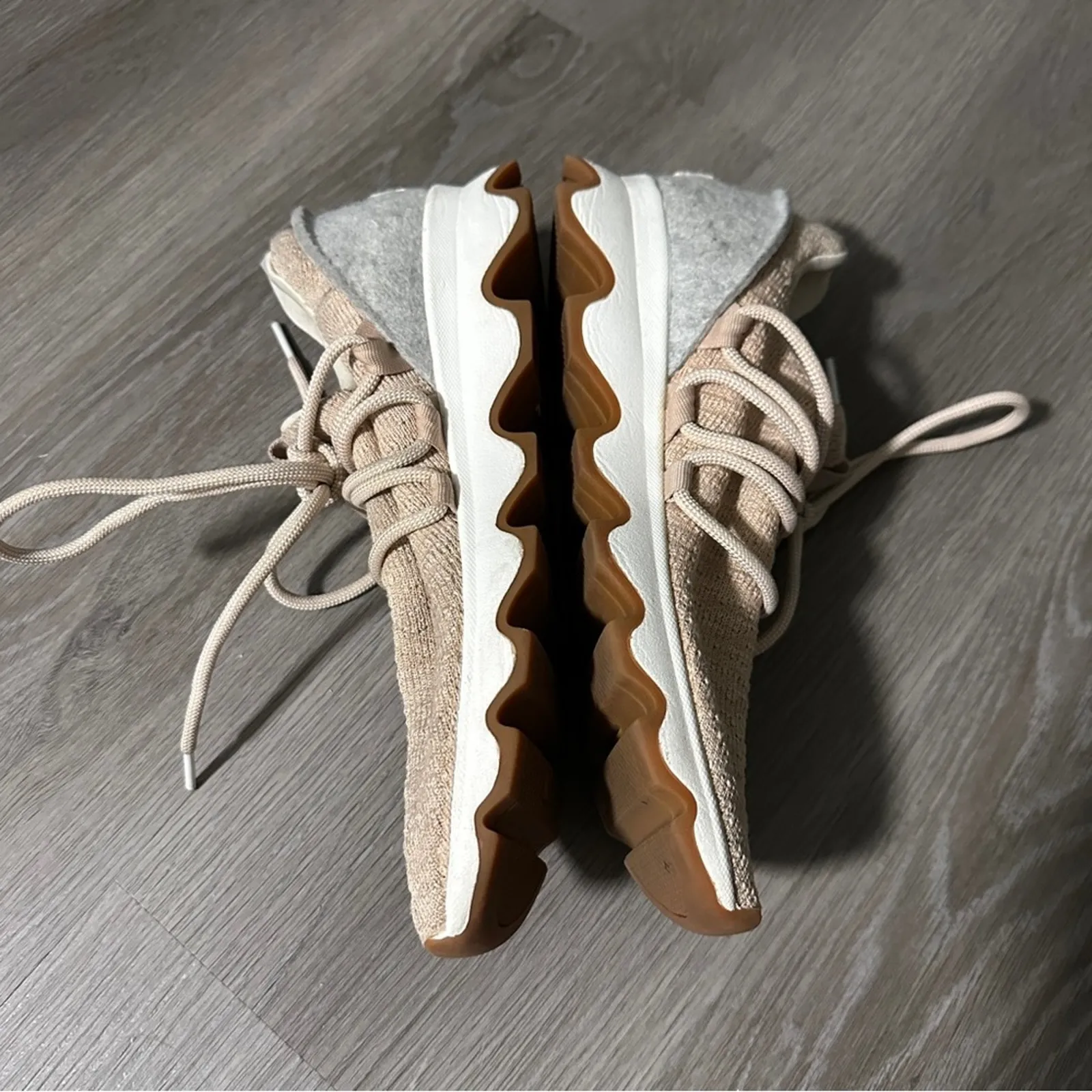 Sorel Kinetic Lace Up Sneaker Tennis Shoes‎ in Natural Tan/Blush Size 9 - Image 3