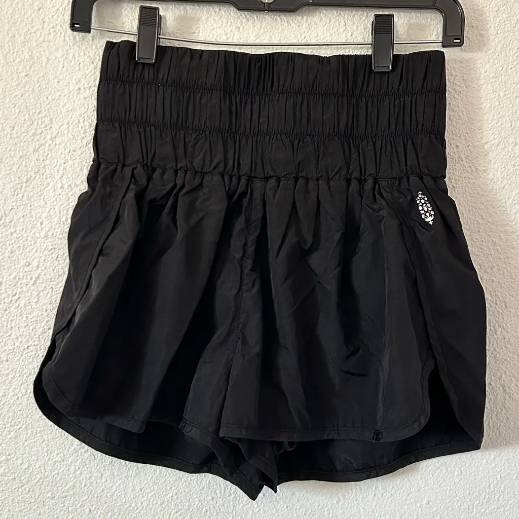Free people FP movement The Way Home Shorts black sz M - Image 3
