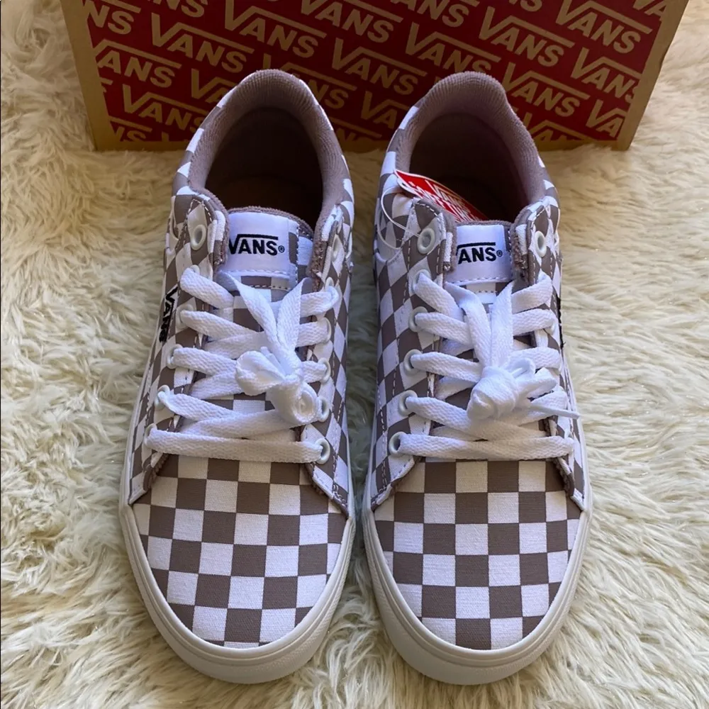 NWT
Vans Sheldan Women’s Checkered Sneakers - Image 3