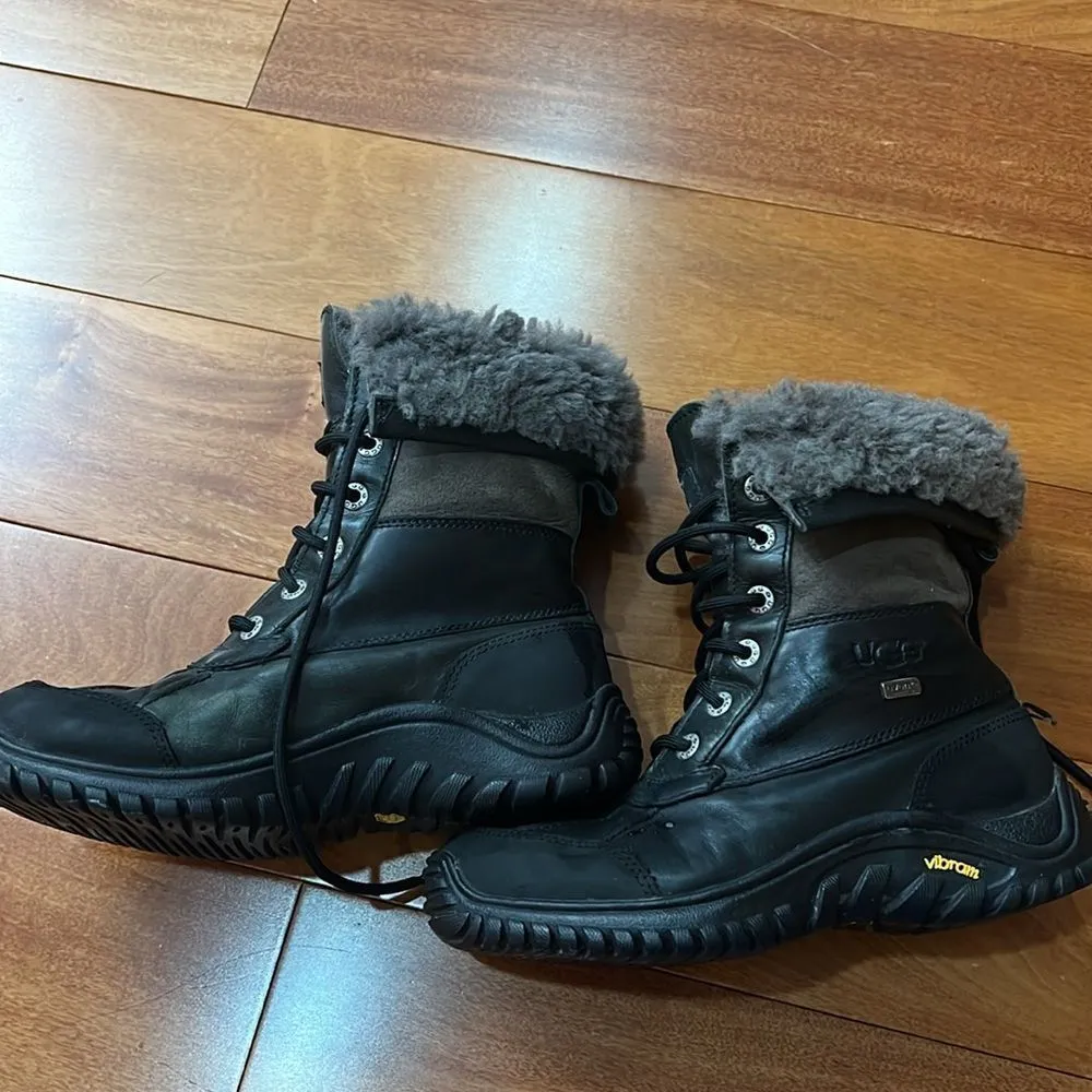 UGG Women's Boots S/N 1906 Adirondack II Leather Sheepskin Waterproof size 6 - Image 2