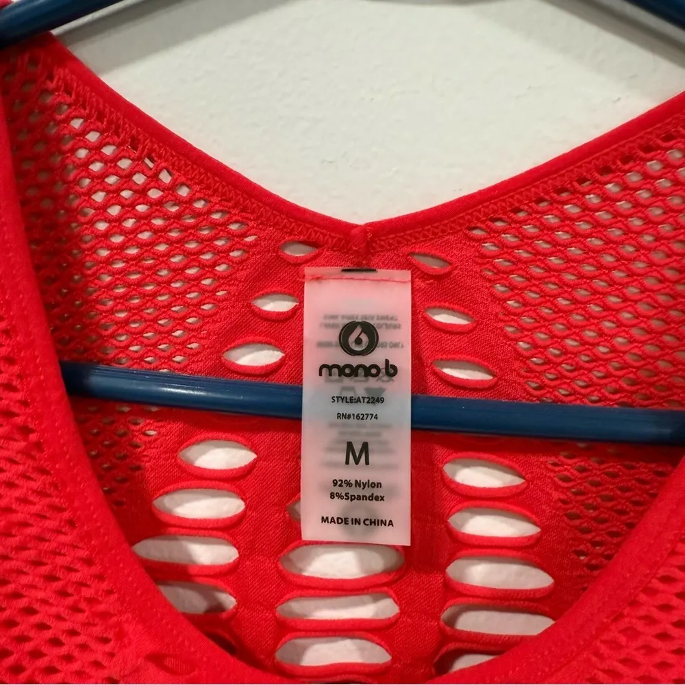 Mono B Scarlet Mesh Activewear Top Size Medium EUC Red - Image 4