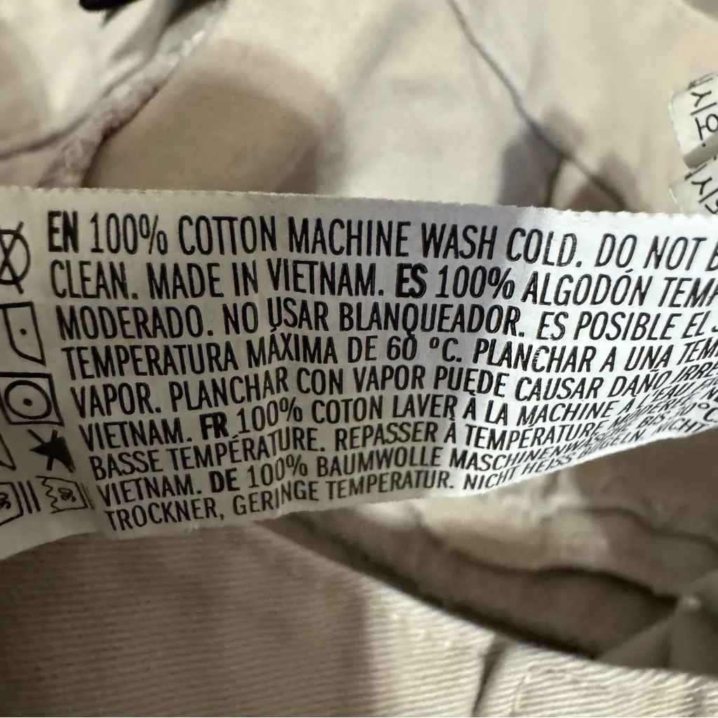 Forever 21 Women Beige Zippered Trousers Cotton Pocketed Shorts Size M‎ - Image 10