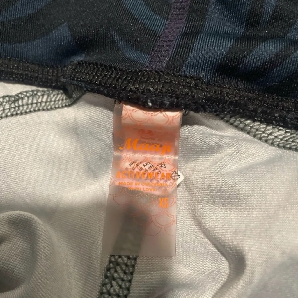 Maaji Tropical Leaf Floral Print Athletic Athleisure Leggings size XS - Image 4