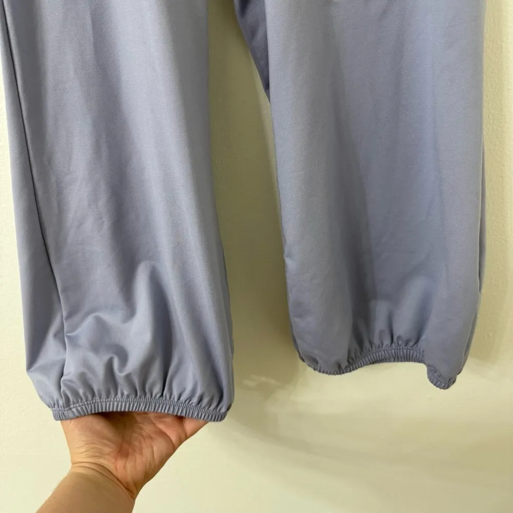 {M} NWT Free People FP Movement Let's Bounce Cropped Pants in
Dusted Cerulean - Image 5