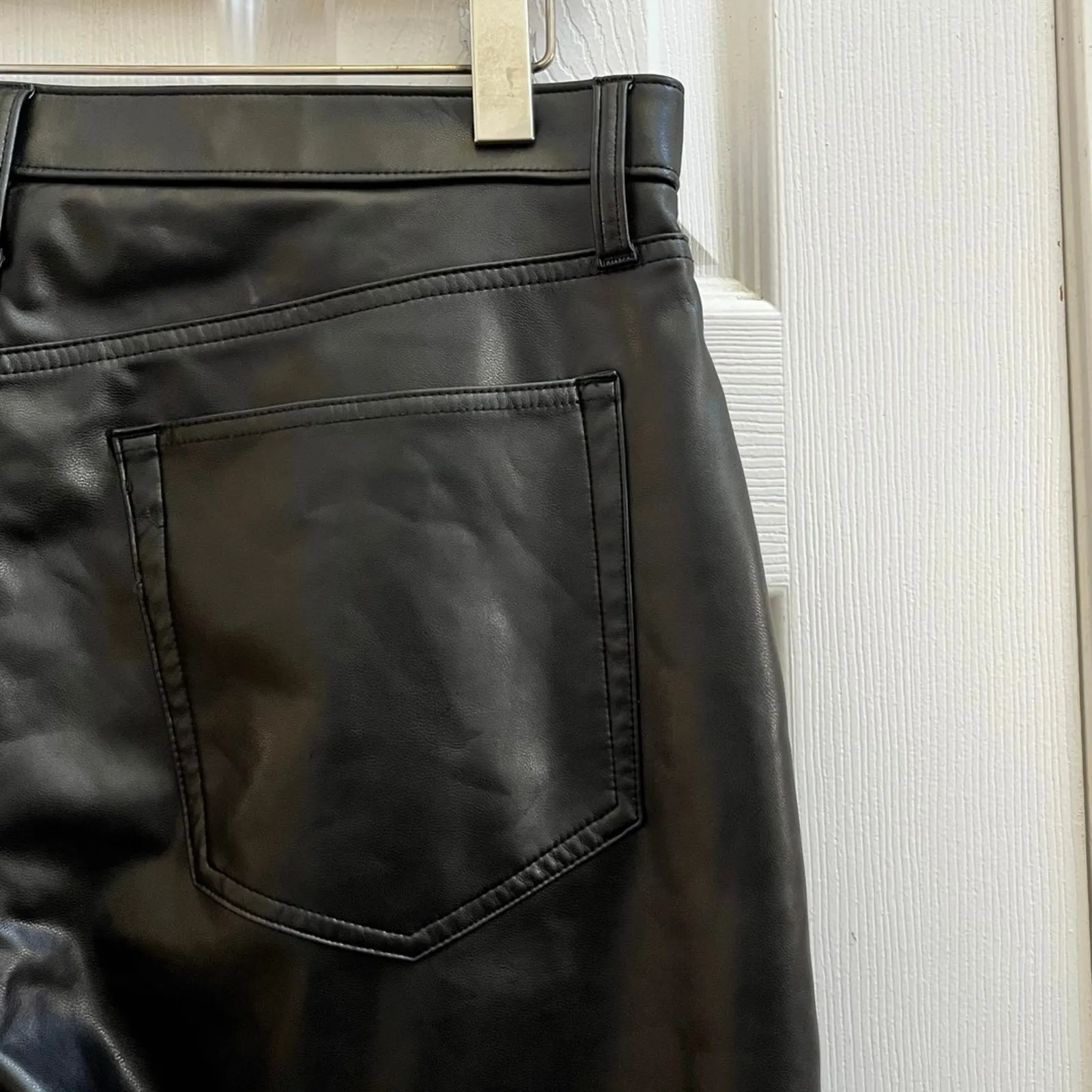 Abercrombie & Fitch Black Vegan Leather 90s Straight Ultra High Rise Pant 32/14 - Image 8