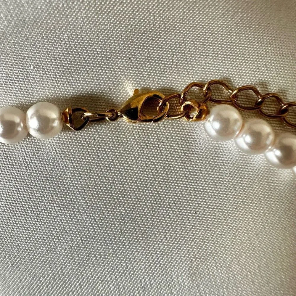 Faux pearl rhinestone choker necklace - Image 7