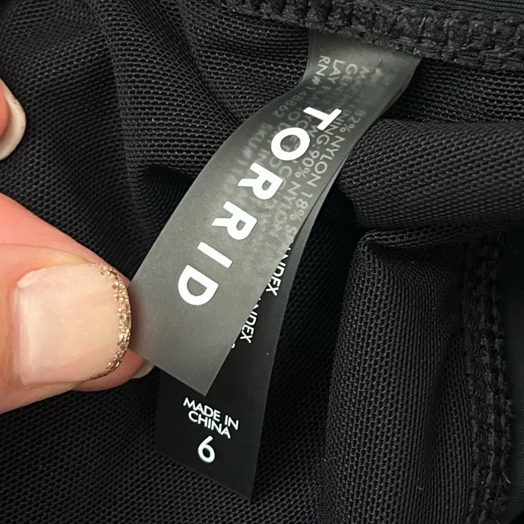 Torrid Tankini Wire free Flounce Ruffle swim top black 6X - Image 12