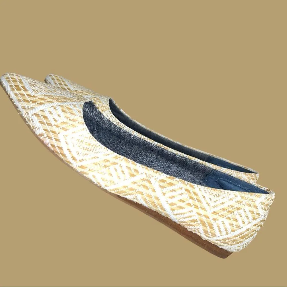 Dr. Scholls super cute pointy toe woven flats! New - Image 4