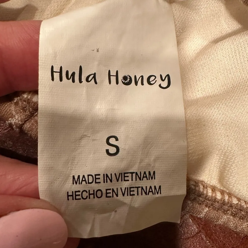 Euc Hula Honey Womens Bikini top Mushroom Print Taupe Color SIZE S - Image 4