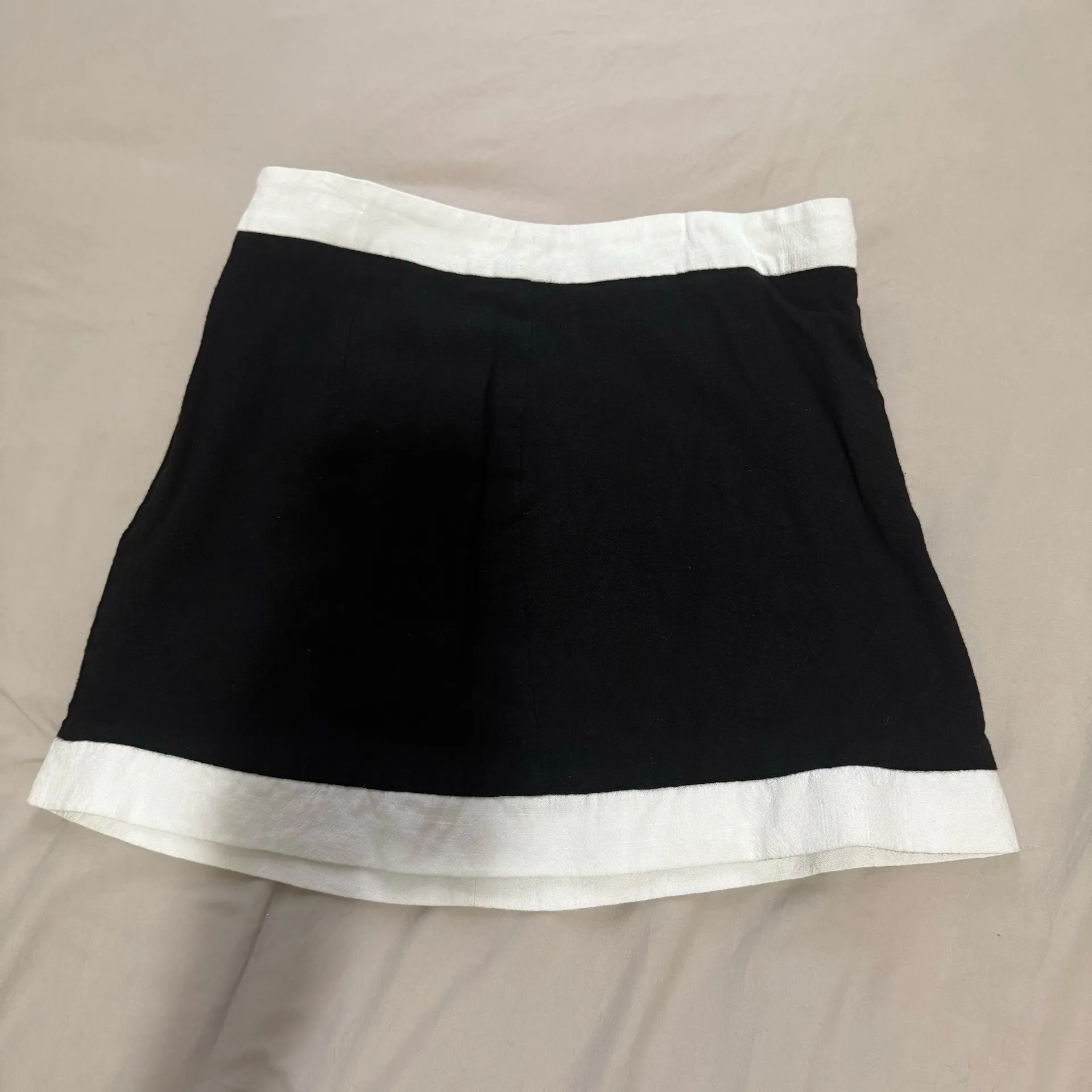 Forever 21 black skirt - Image 2
