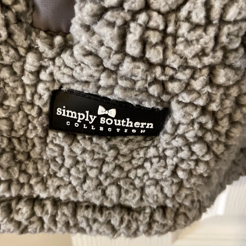 Simply Southern Collection Sherpa Jacket size L preowned - Image 2