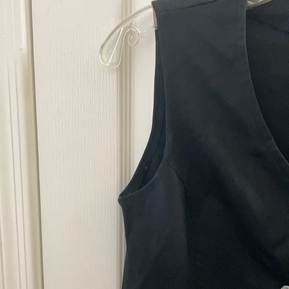 FINAL MARKDOWN Ladies vintage vest medium Black - Image 2