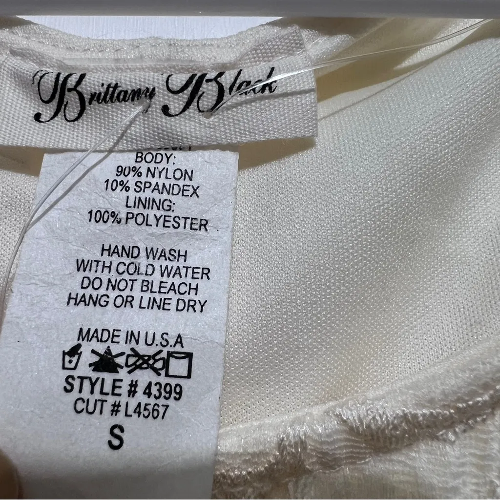 White lace floral top Brittany Black size small S : Box Q: - Image 9