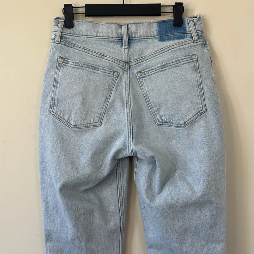 Abercrombie & Fitch Curve Love The 90’s Straight Low Rise Light Wash Denim Jean - Image 7