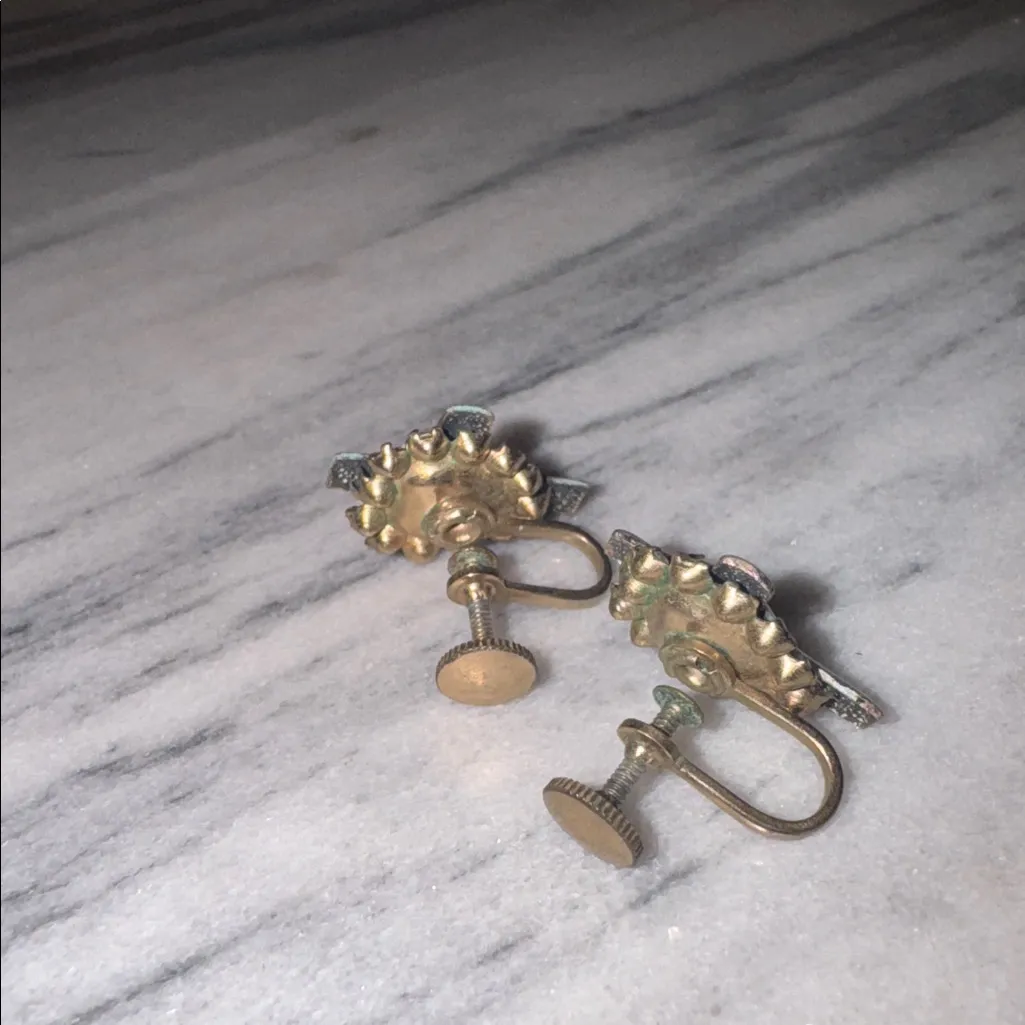 Vintage earrings clip on screw back White Guilloche Enamel Pink Rose Rhinestone - Image 3