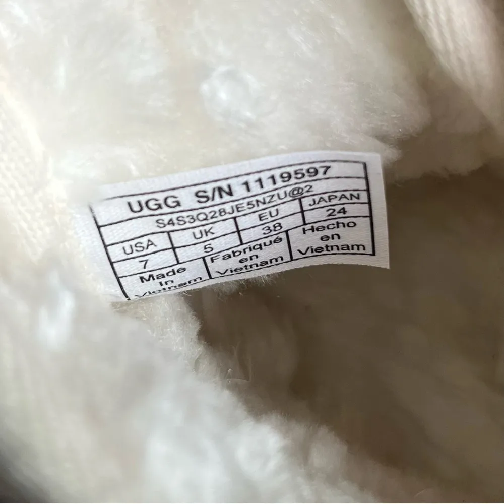 UGG Neumel Natural Boot - Image 12