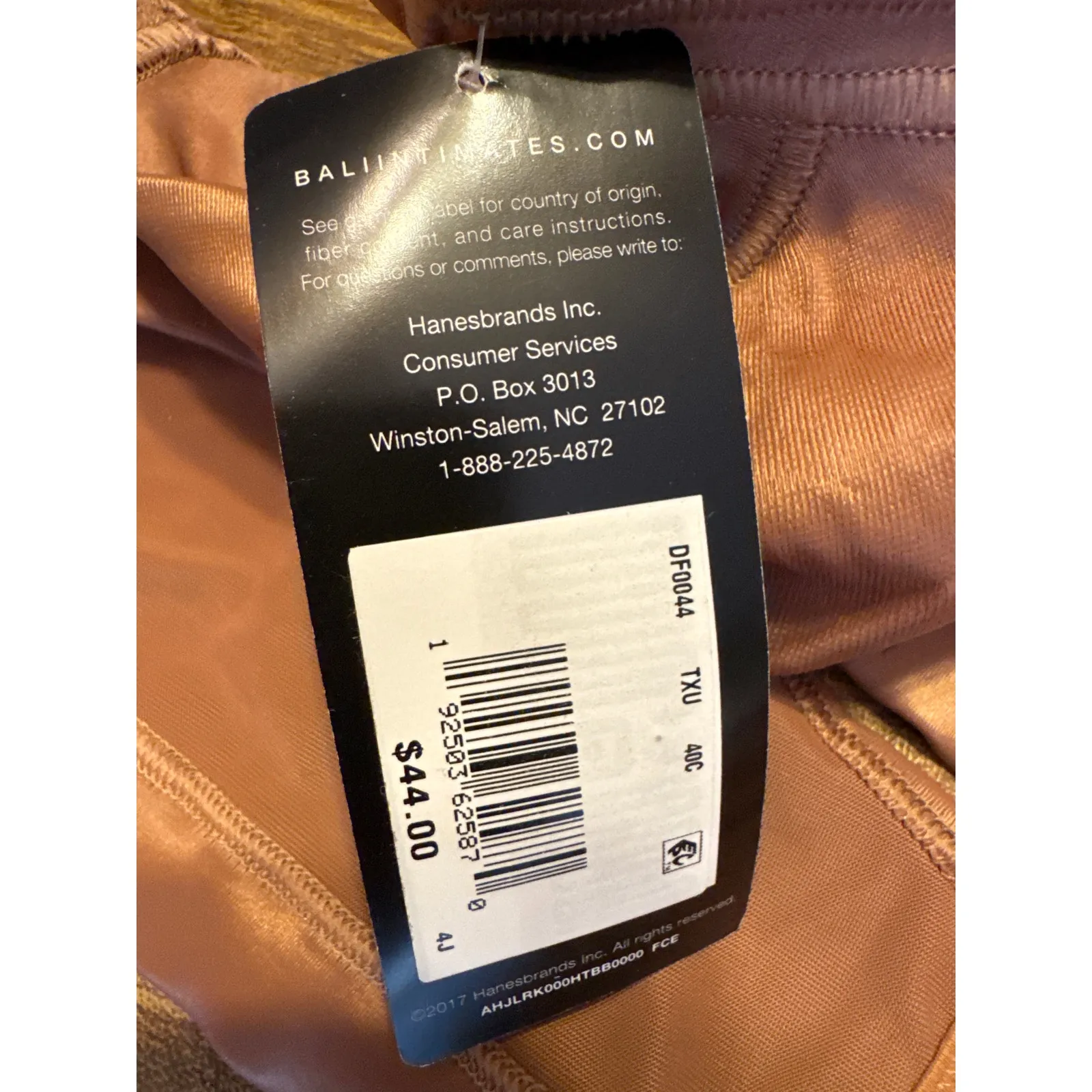 Brand New Bali Women's Size 40C Double Support Soft Touch Back Smoothing Bra - Image 4