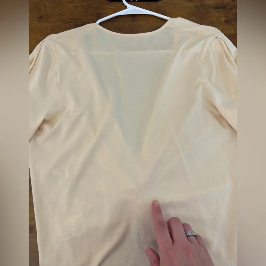 NWOT Ag Adriano Goldschmied Women S Yellow Cream Knit Twist Blouse Long Sleeves - Image 7