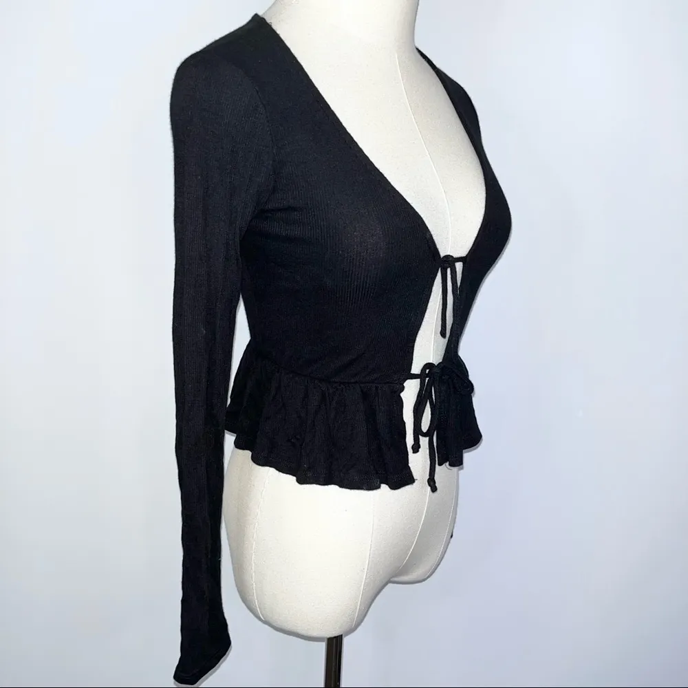 Black Ribbed Knit Tie Front Peplum Ruffle Top Small Slim Fit - Image 7