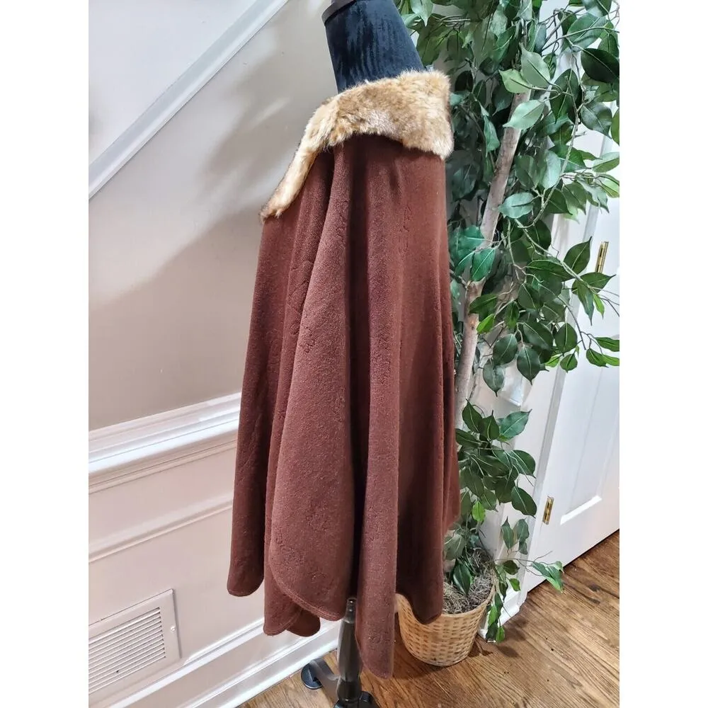 Women's Brown 100% Acrylic Faux Fur Shawl Poncho Size undefined - Image 7
