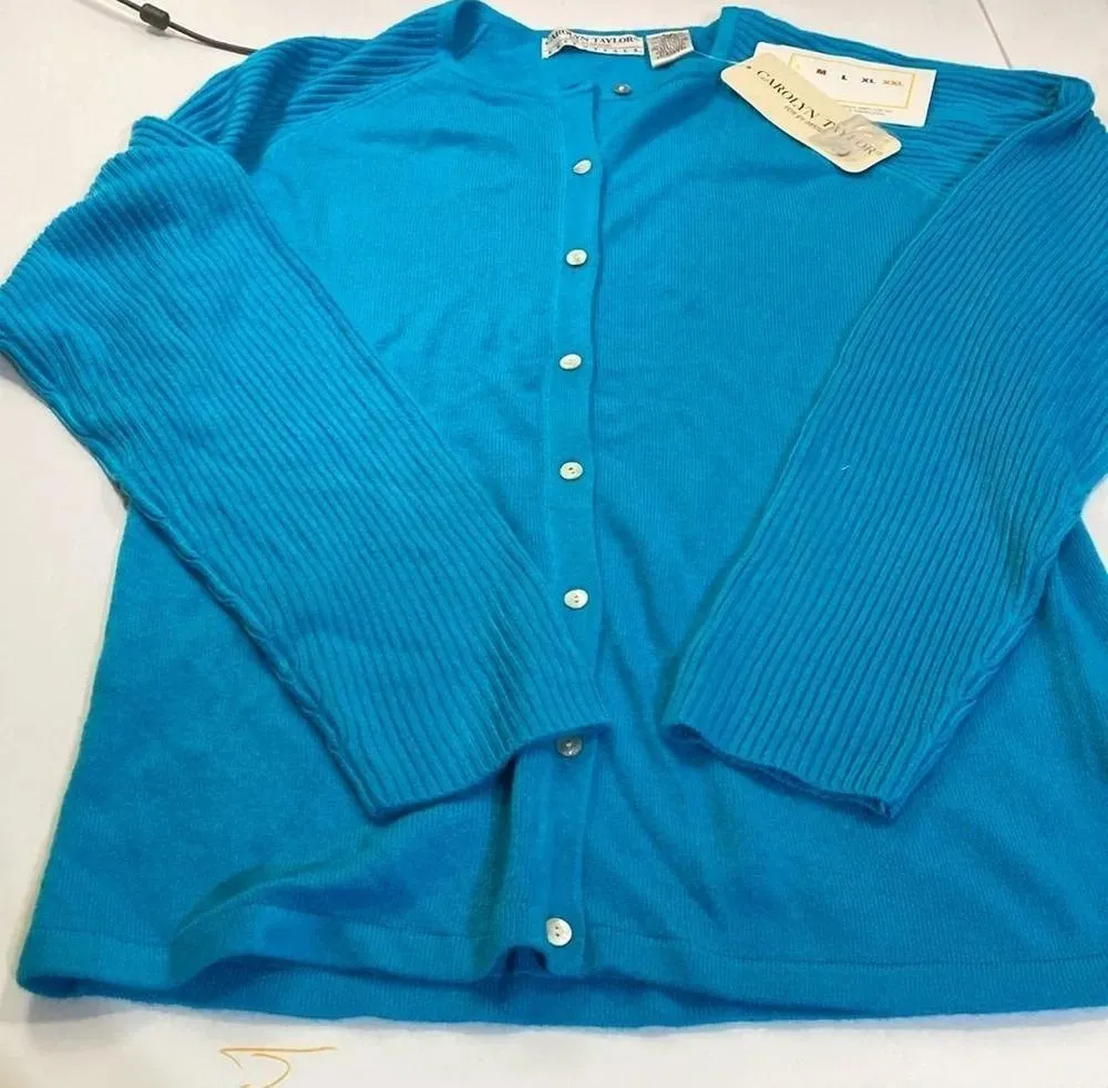 Carolyn Taylor women’s sweater S/C - Image 8