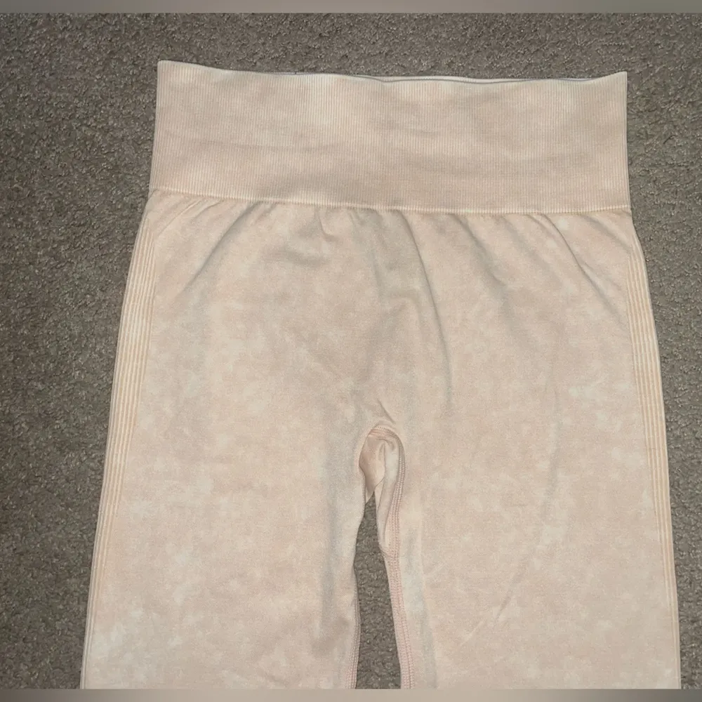 Victoria’s Secret (PINK) Seamless Activewear Leggings, Size M - Image 8