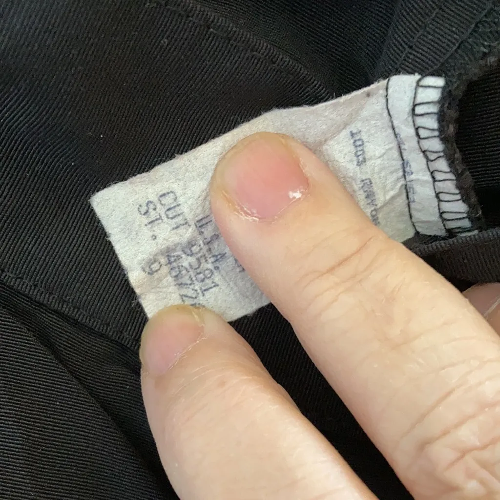 FINAL MARKDOWN Junior shorts 9 Black Size undefined - Image 3