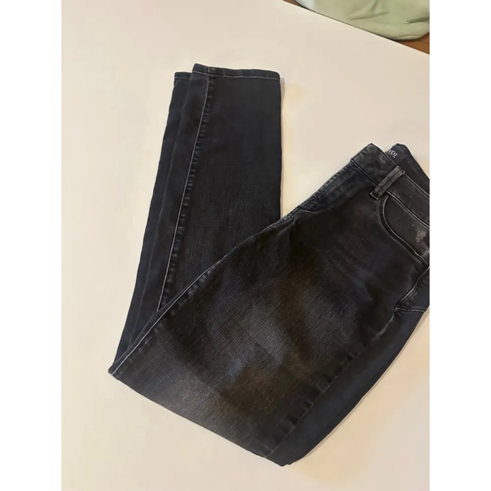 Women's NYDJ Black Alina Legging Lift x‎ Tuck Jeans Size 4 - Image 4