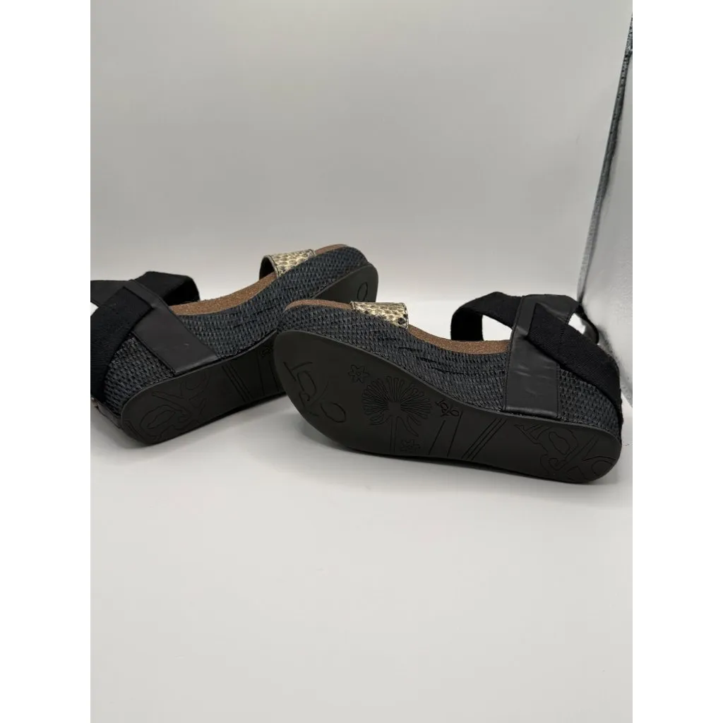 OTBT Sandals Women 7.5 M Black Snakeskin Print Platform Bushnell‎ Wedge Shoes - Image 9