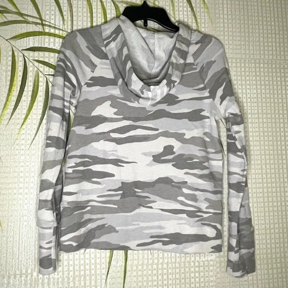 Rachel Zoe LA.NY Full-Zip brown/gray/cream Camo hoodie Size XS - Image 2