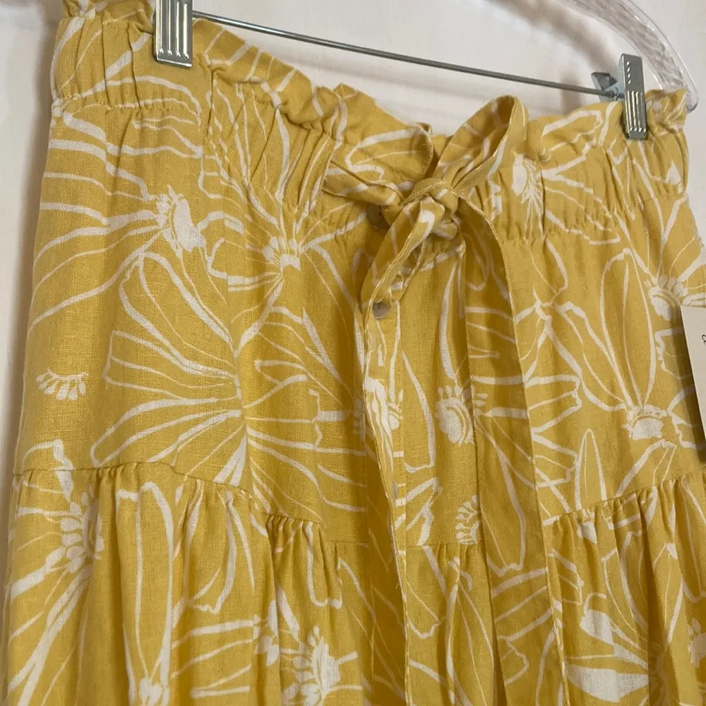 NWT Yellow Midi Skirt Size M - Image 3