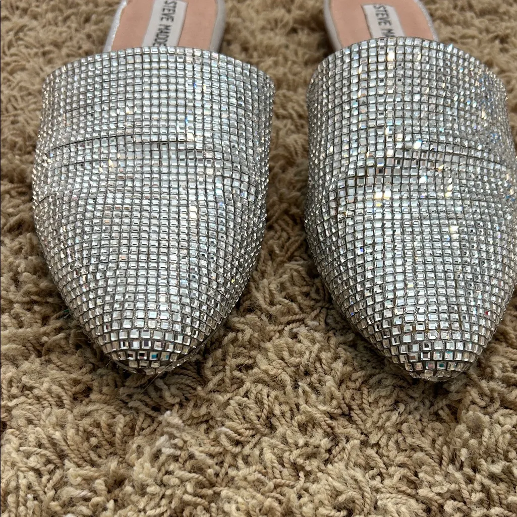 Steve Madden Sparkling Silver Mules Women's Size 8.5 - Image 3