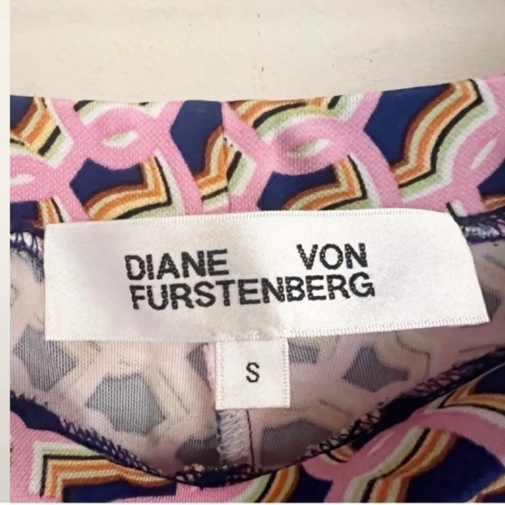Diane Von Furstenberg DVF Brooklyn Matte Jersey Pants Pink/Navy Geometric Small - Image 4