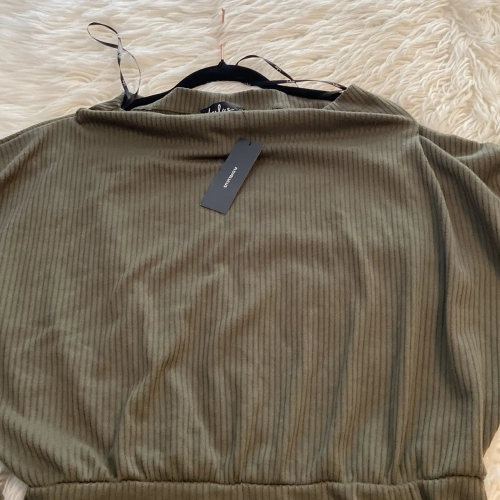 Lulus Maxi Dress size L length 50” color green long sleeves see all photos - Image 12