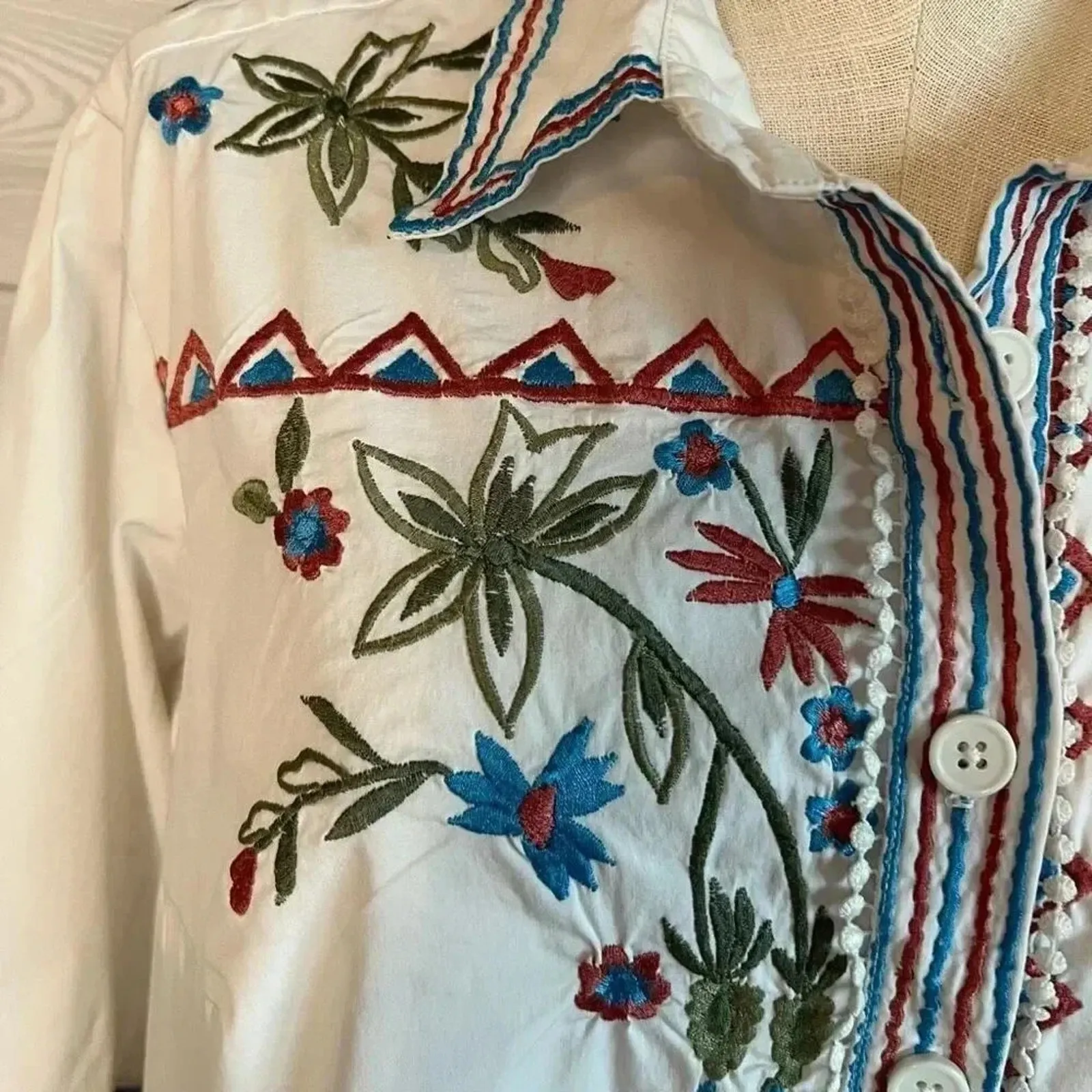 Wayward Fancies eShakti floral Embroidered poplin button front shirt Size XL - Image 6