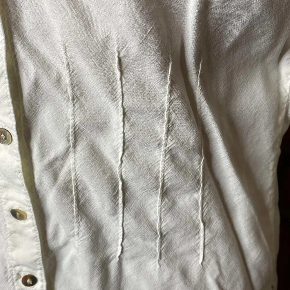 J. Jill Cream Button Up Blouse w/ Shell Buttons Size S - Image 3