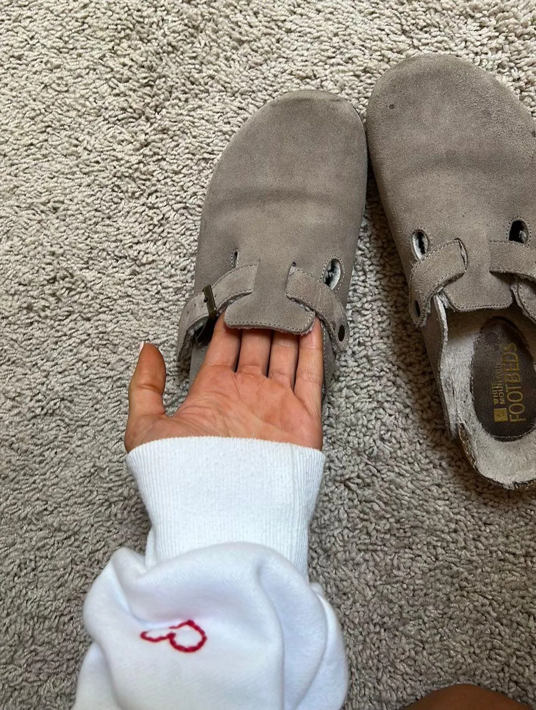 Clogs Size 9 - Image 3